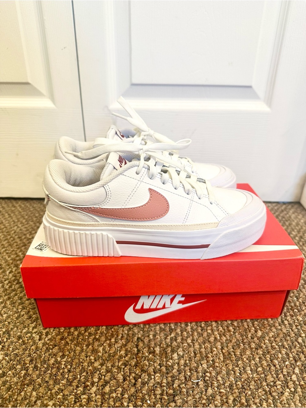 Nike Court Legacy Lift Sneakers